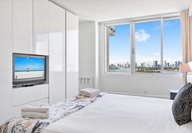 Apartment in Miami Beach - SOUTH BEACH EXTRAORDINARY APT W BAY VIEW Apartment in Miami Beach - SOUTH BEACH EXTRAORDINARY APT W BAY VIEW