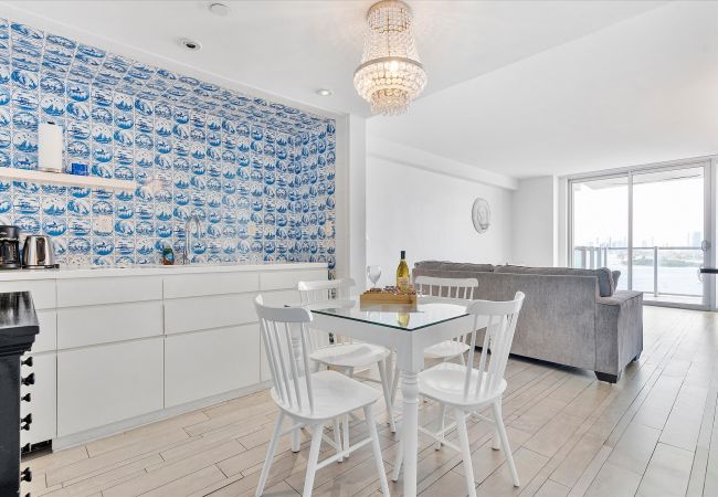 Apartment in Miami Beach - SOUTH BEACH EXTRAORDINARY APT W BAY VIEW Apartment in Miami Beach - SOUTH BEACH EXTRAORDINARY APT W BAY VIEW