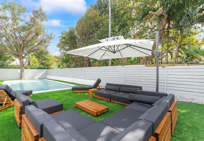 House in Miami - UPSCALE VACATION HOUSE IN HEART OF DESIGN DISTRICT House in Miami - UPSCALE VACATION HOUSE IN HEART OF DESIGN DISTRICT