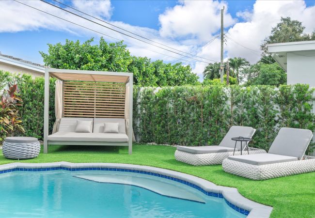 House in Coral Gables - Cozy & Modern Coral Gables Holiday Oasis W pool House in Coral Gables - Cozy & Modern Coral Gables Holiday Oasis W pool