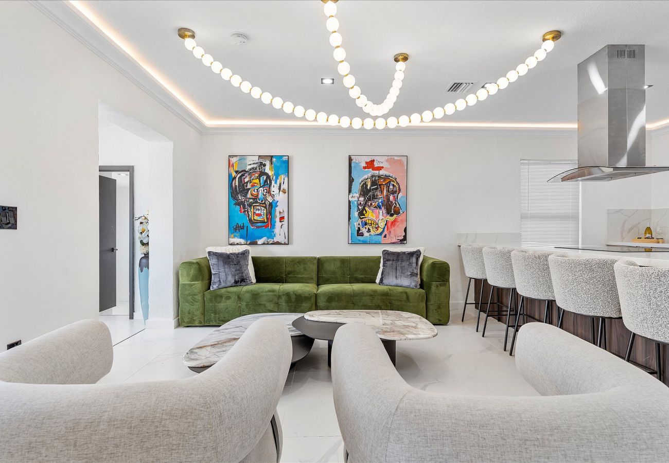 House in Coral Gables - Cozy & Modern Coral Gables Holiday Oasis W pool