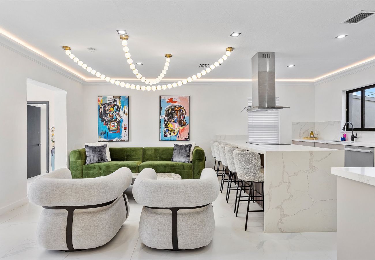 House in Coral Gables - Cozy & Modern Coral Gables Holiday Oasis W pool