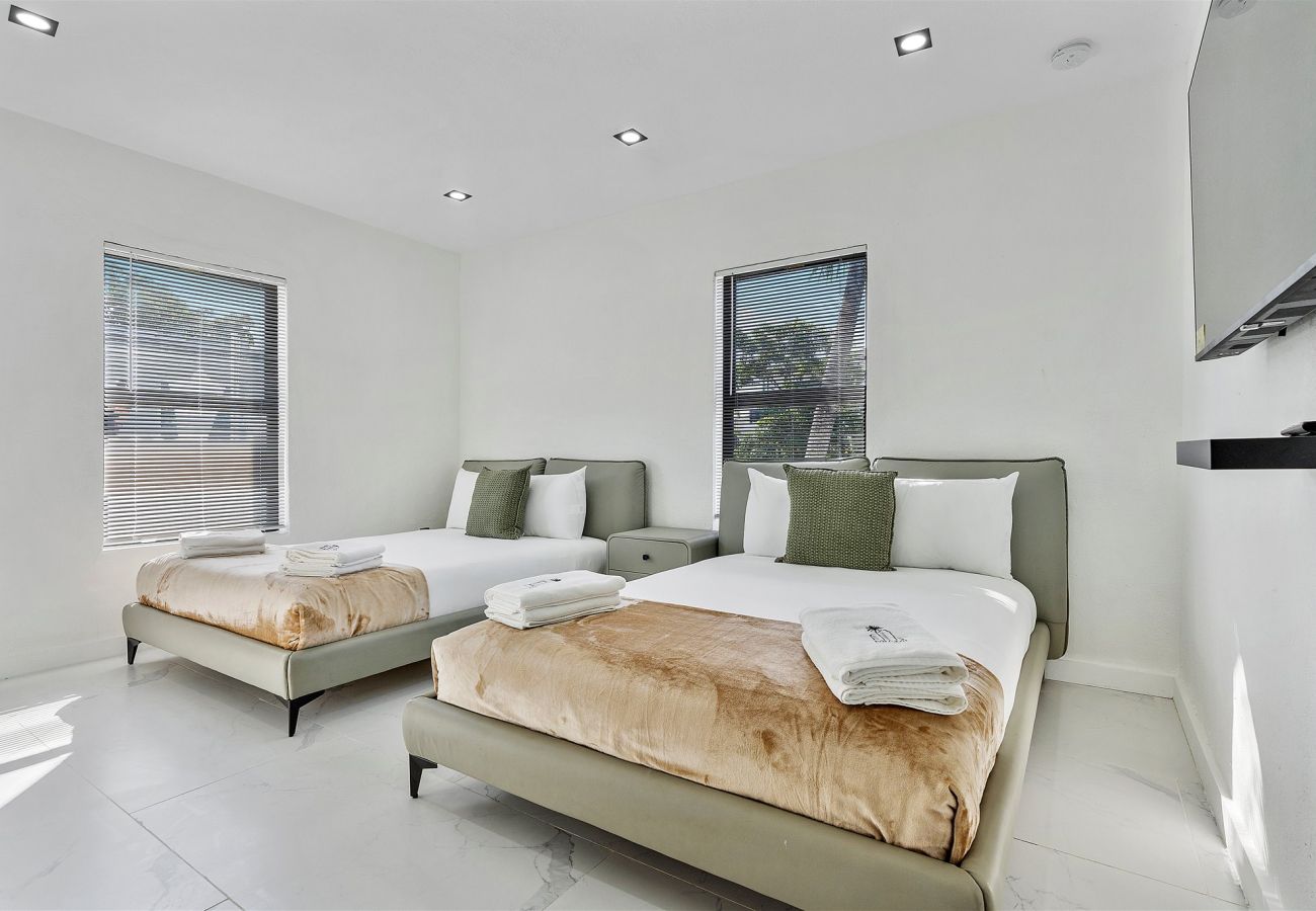 House in Coral Gables - Cozy & Modern Coral Gables Holiday Oasis W pool