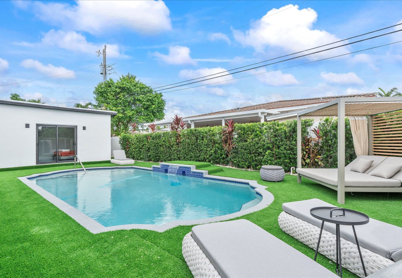House in Coral Gables - Cozy & Modern Coral Gables Holiday Oasis W pool