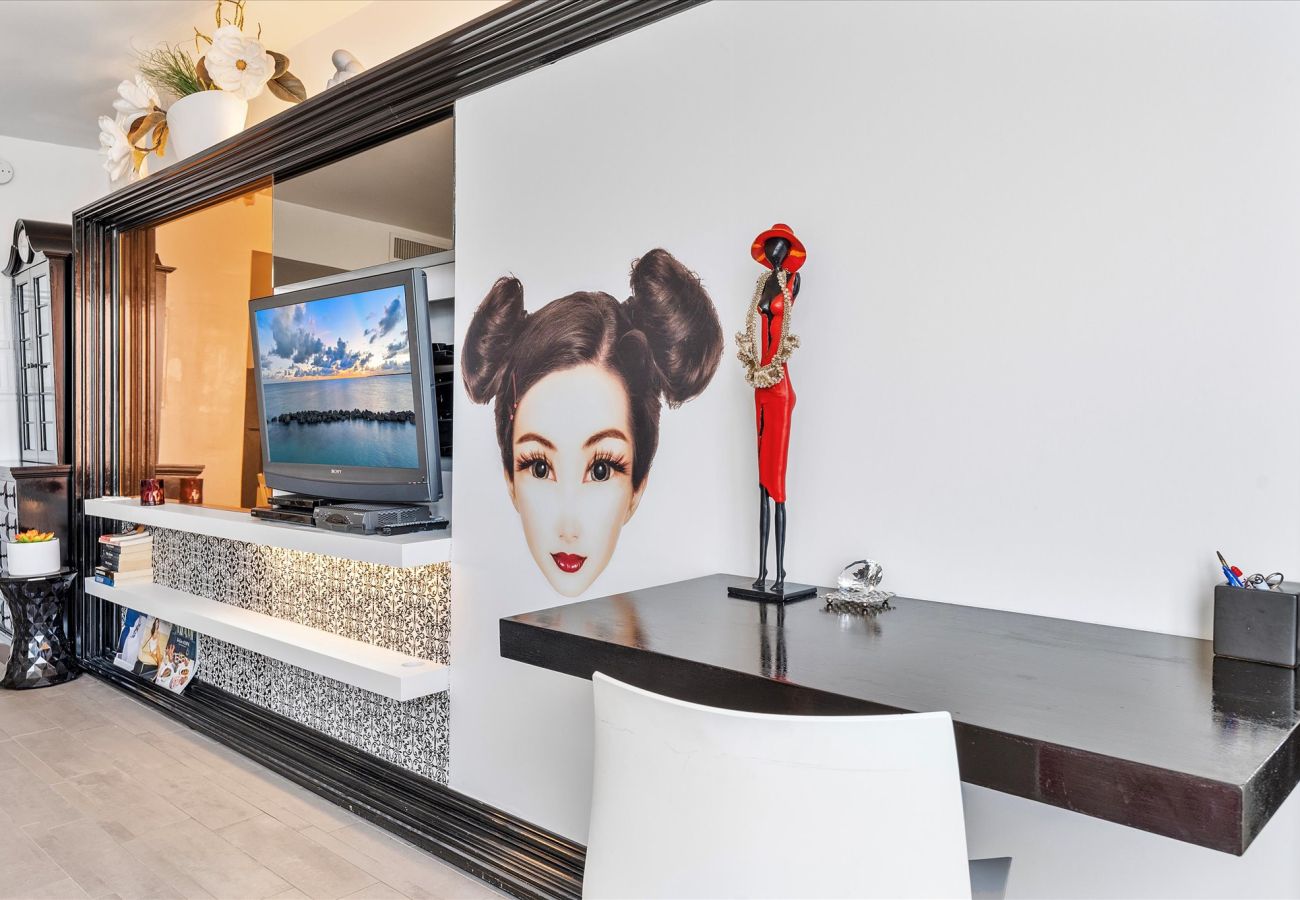 Apartment in Miami Beach - Cool & comfortable Hotel style 1BR apt South Beach