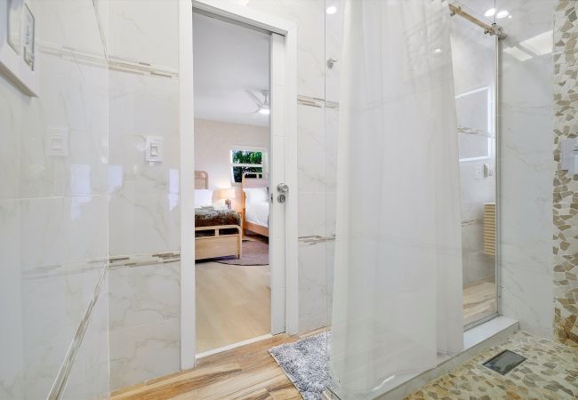 House in Miami - 6br Glamorous oasis Villa W Pool & Beach Volleybal House in Miami - 6br Glamorous oasis Villa W Pool & Beach Volleybal