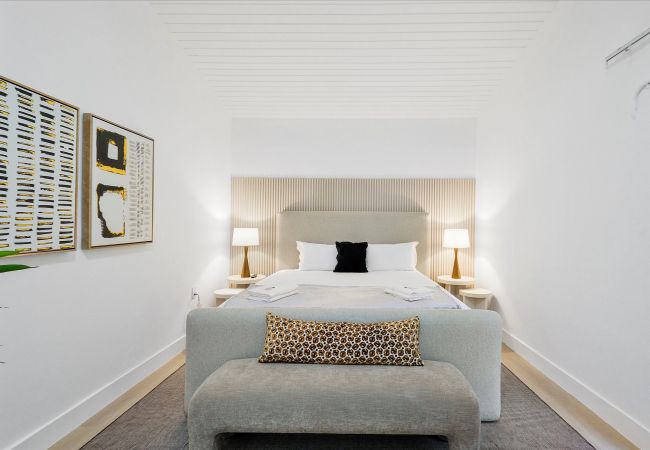 House in Miami - 6br Glamorous oasis Villa W Pool & Beach Volleybal House in Miami - 6br Glamorous oasis Villa W Pool & Beach Volleybal