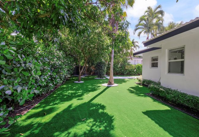 House in Miami - 6br Glamorous oasis Villa W Pool & Beach Volleybal House in Miami - 6br Glamorous oasis Villa W Pool & Beach Volleybal