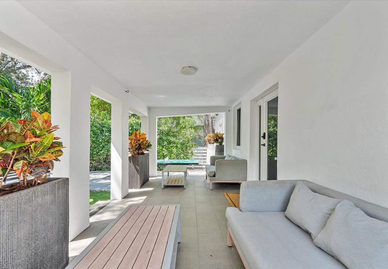 House in Miami - Divine House in Design District W Pool