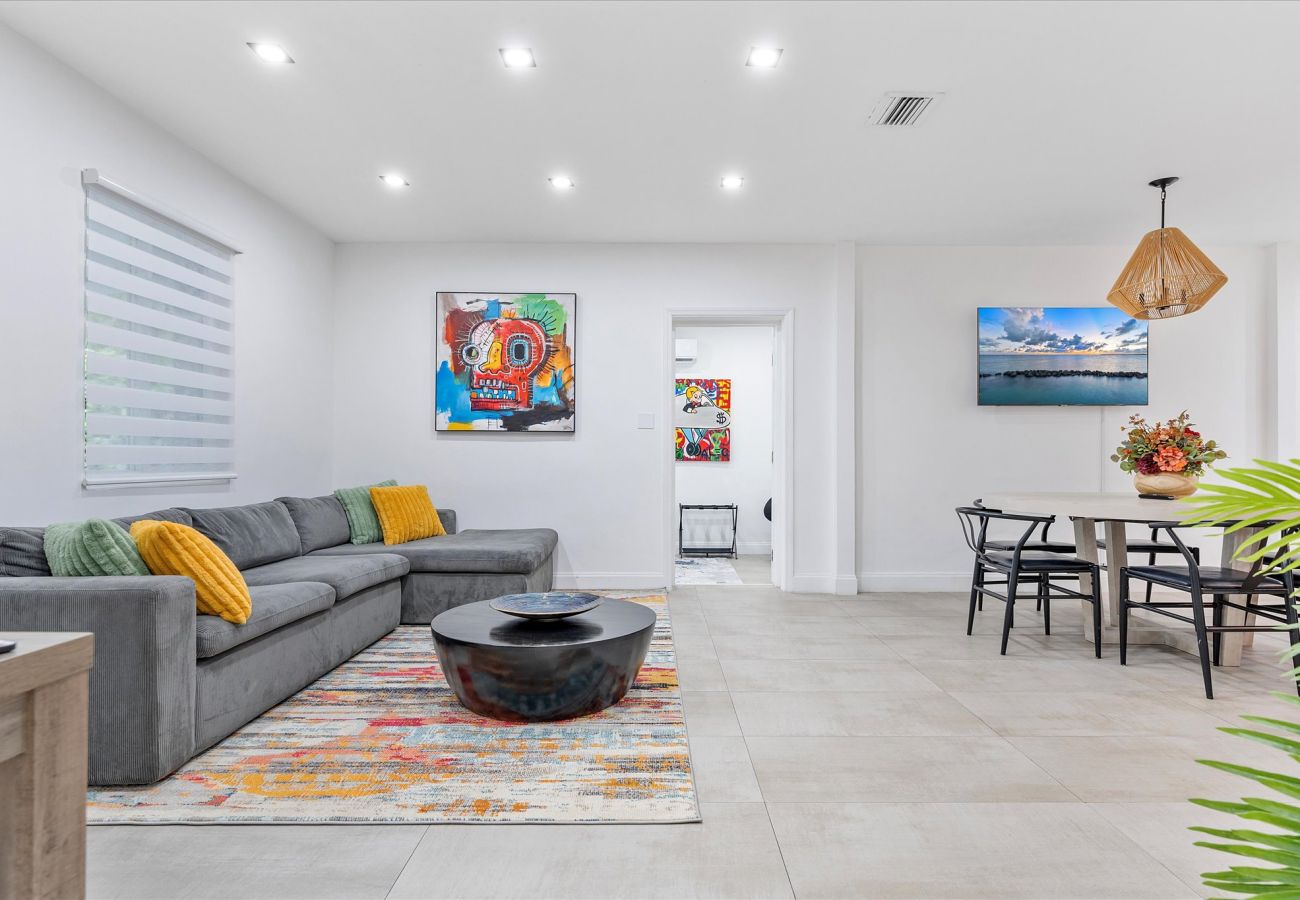 House in Miami - Divine House in Design District W Pool