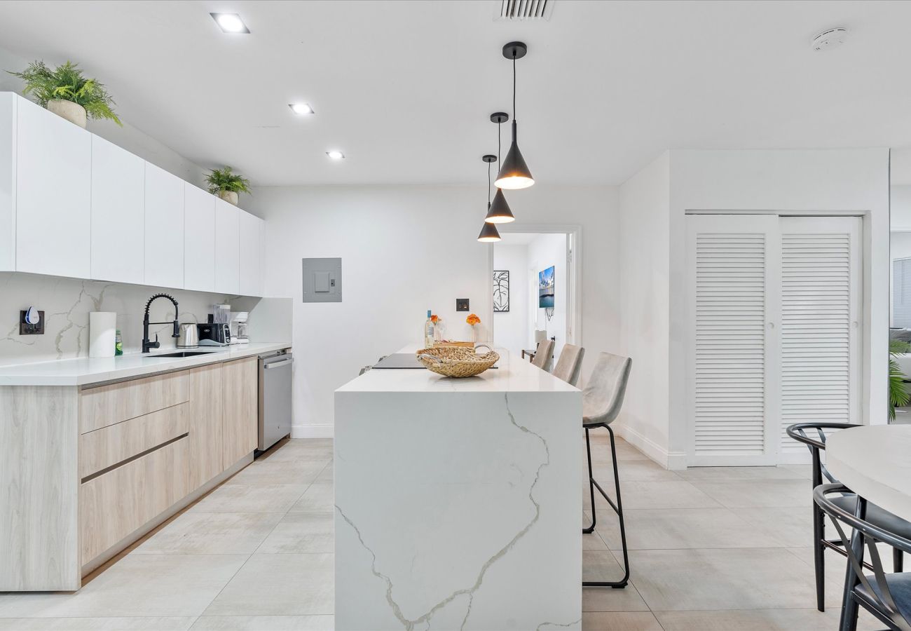House in Miami - Divine House in Design District W Pool
