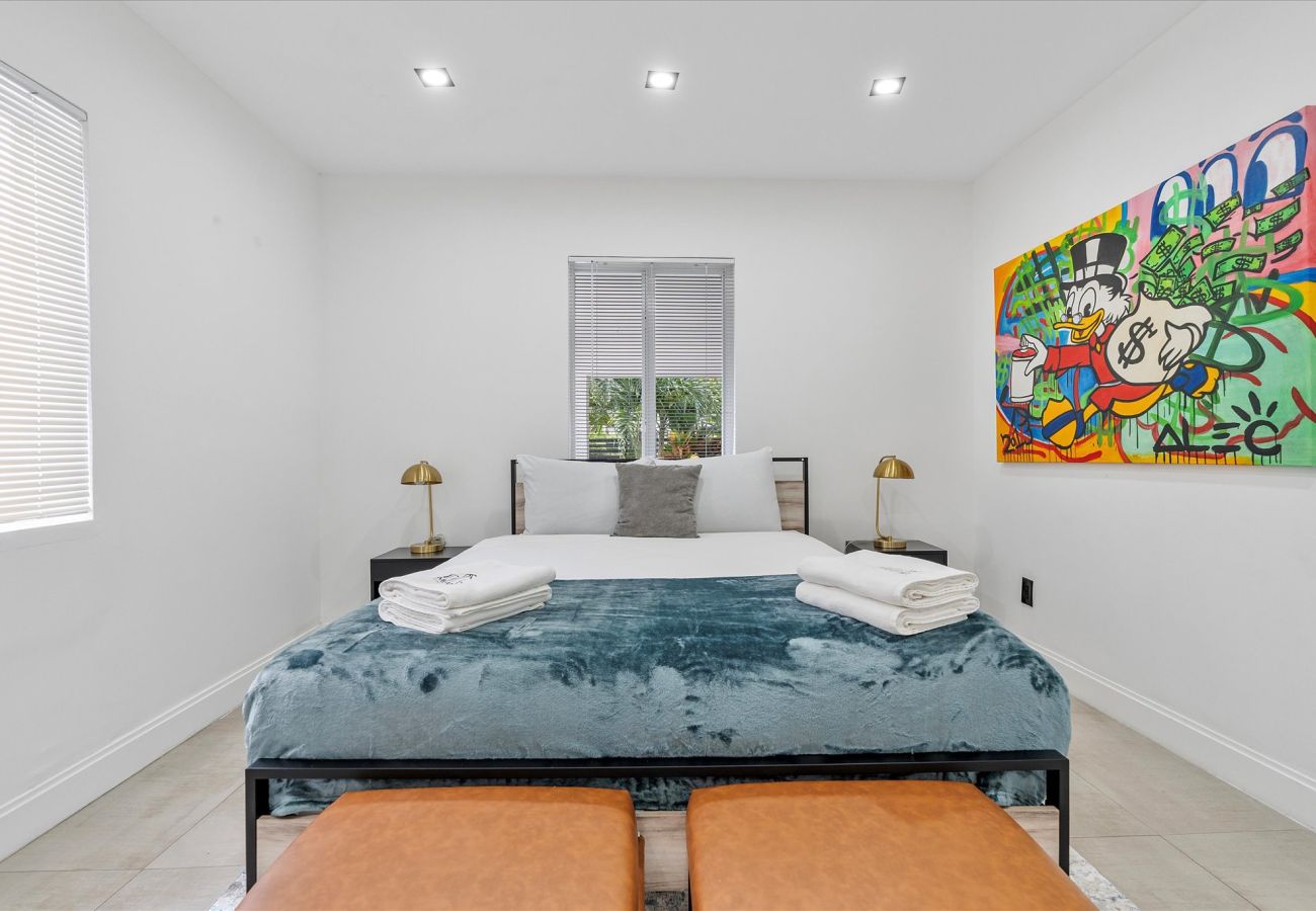 House in Miami - Divine House in Design District W Pool