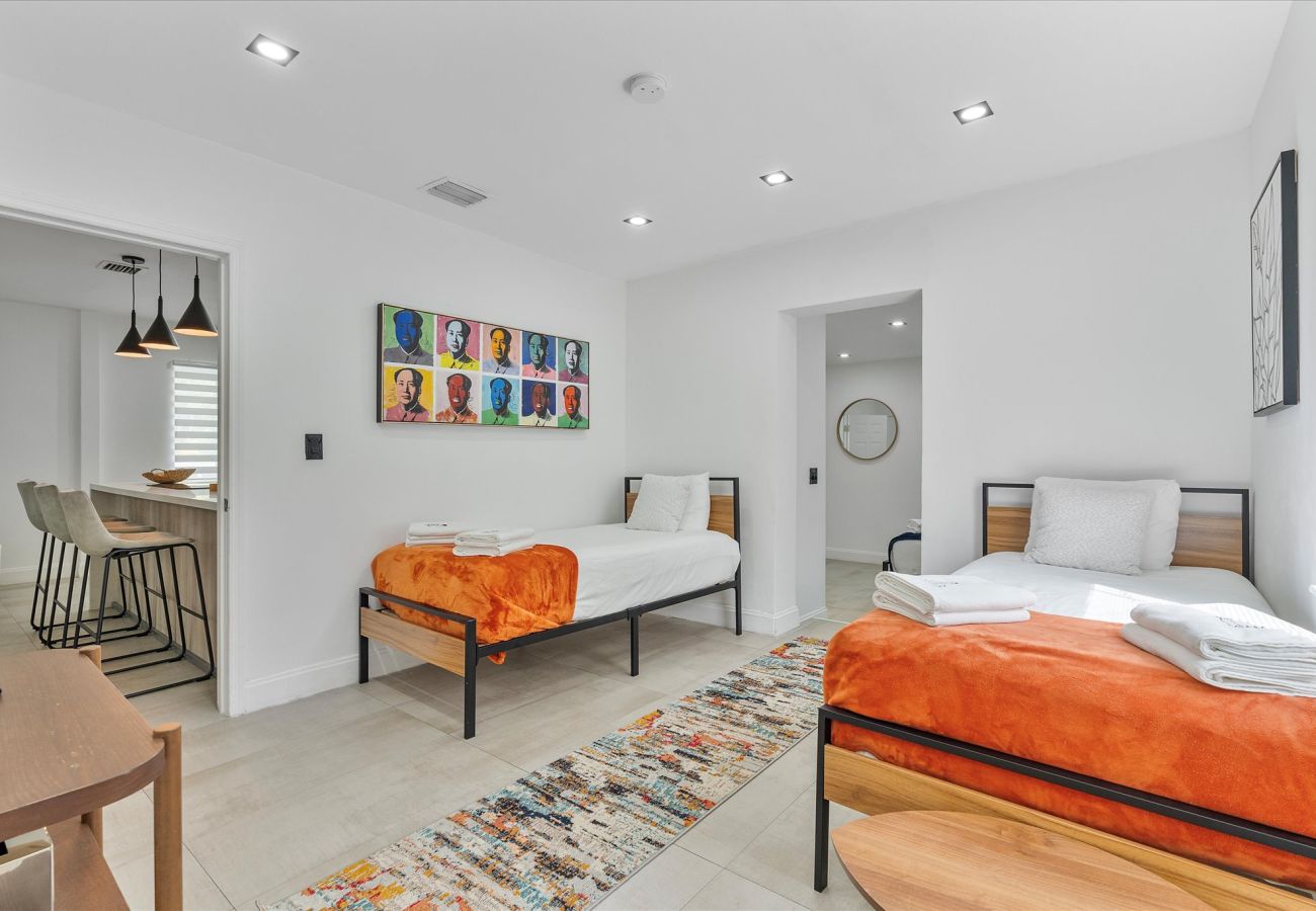 House in Miami - Divine House in Design District W Pool