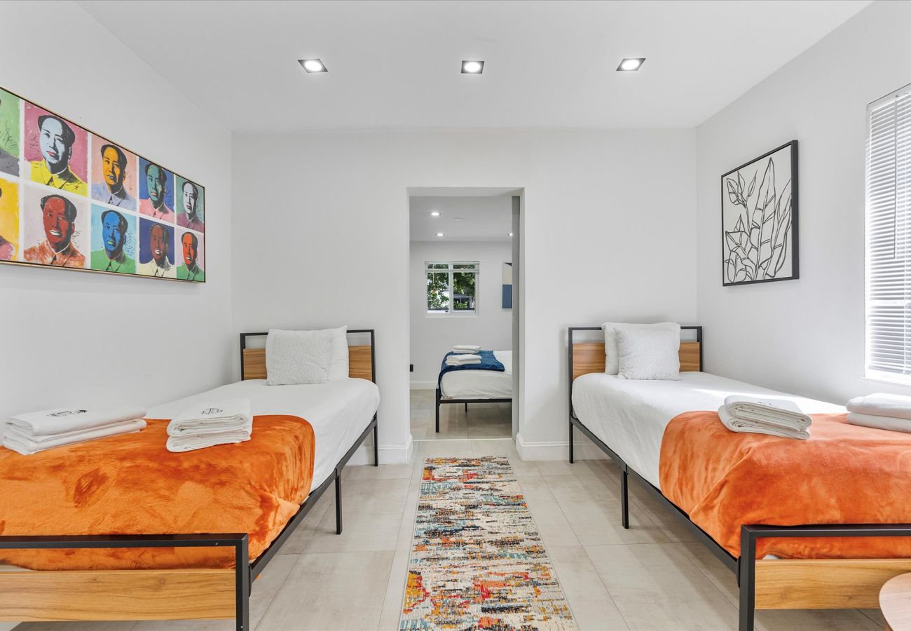 House in Miami - Divine House in Design District W Pool