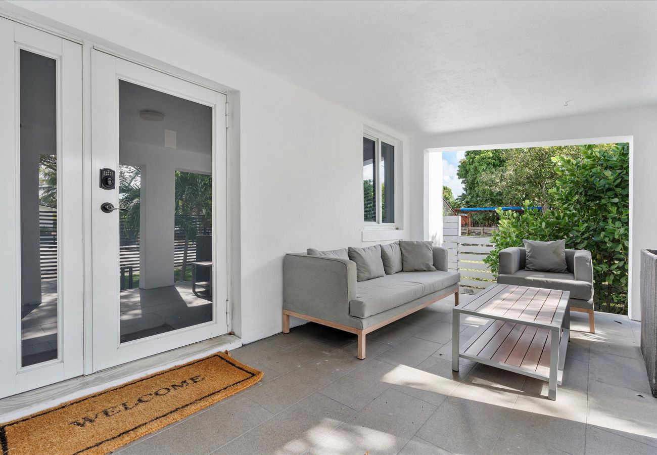 House in Miami - Divine Miami Vacation Home W large pool