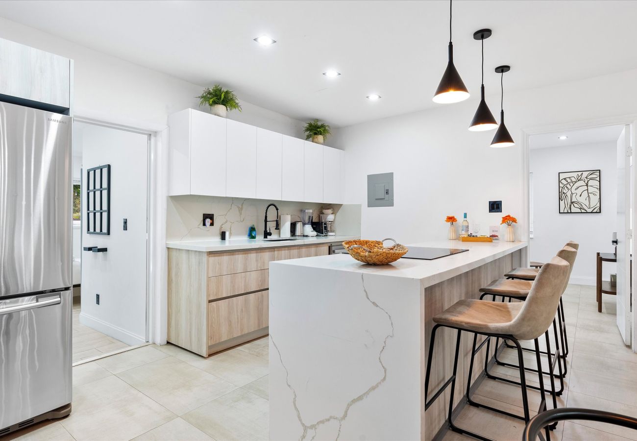 House in Miami - Divine Miami Vacation Home W large pool