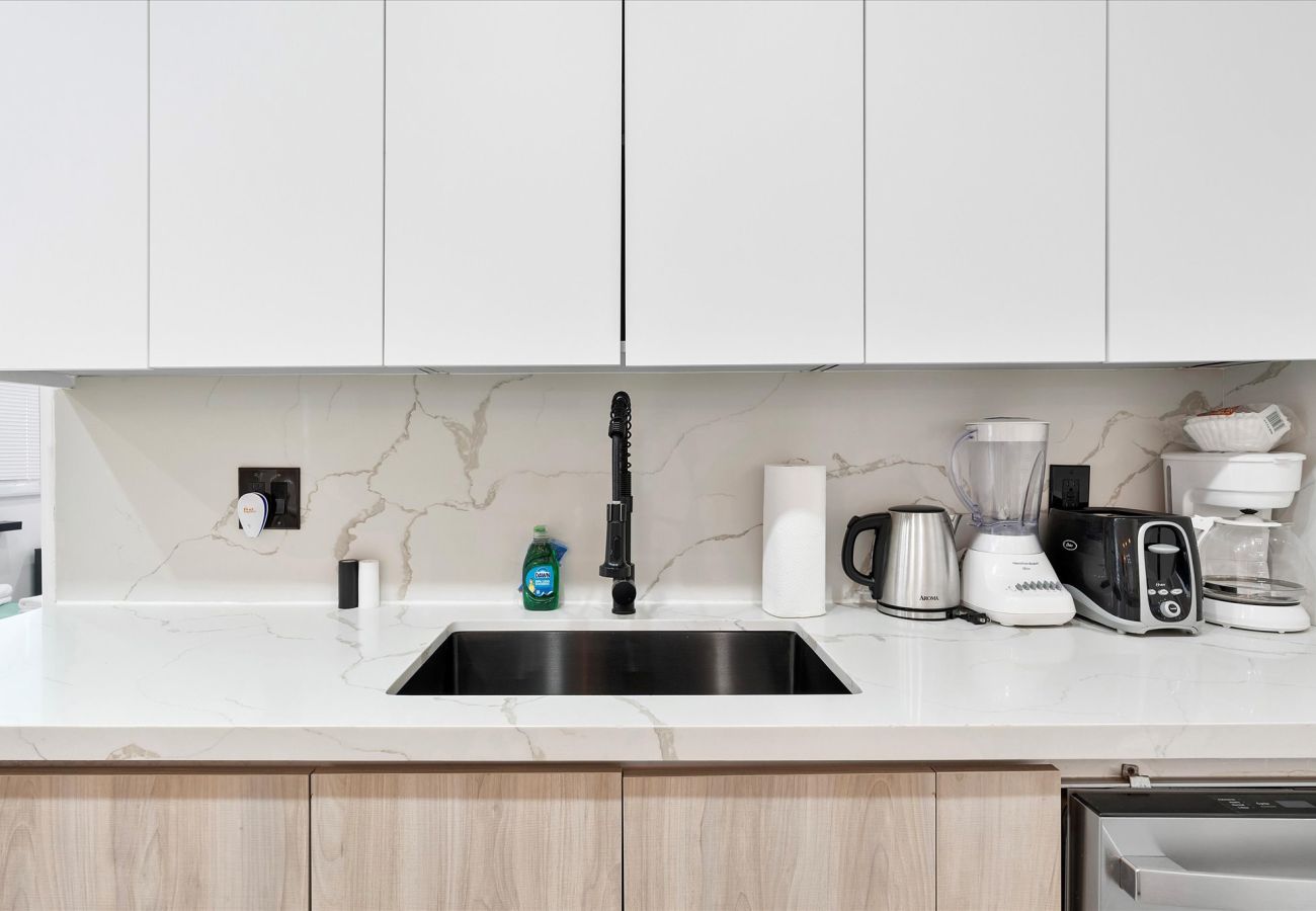 House in Miami - Divine Miami Vacation Home W large pool