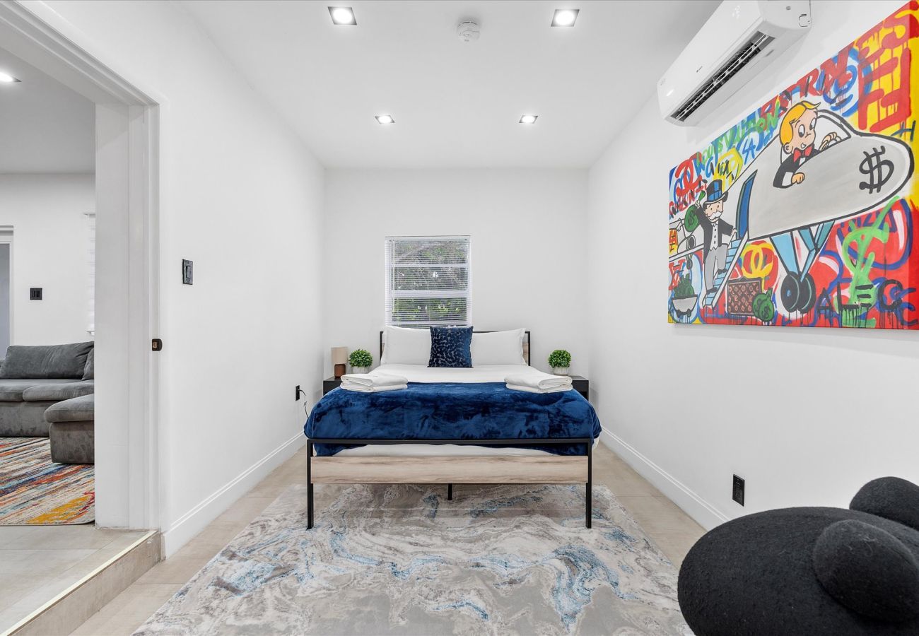 House in Miami - Divine Miami Vacation Home W large pool